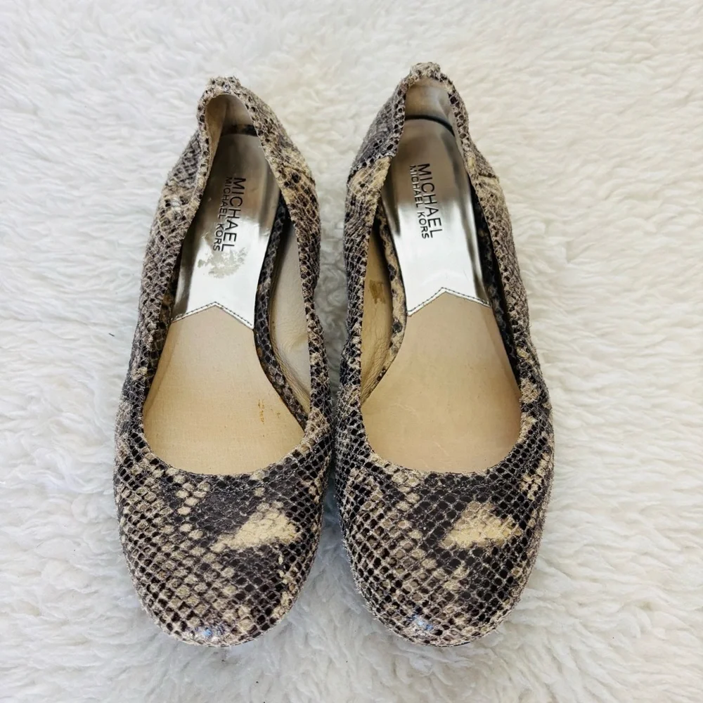 Michael Kors Beige/Gray/Black Snakeskin Flat Shoes size 8 M